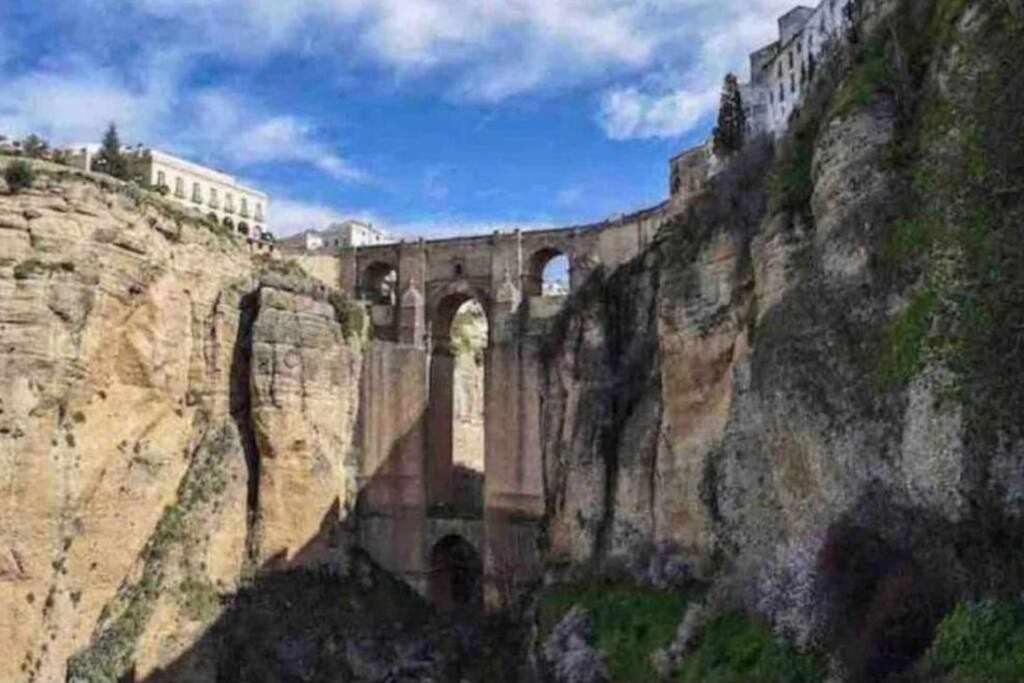 XX D Apartamentos Morales & Arnal Ρόντα Εξωτερικό φωτογραφία
