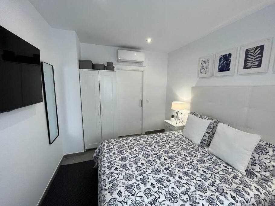XX D Apartamentos Morales & Arnal Ρόντα Εξωτερικό φωτογραφία